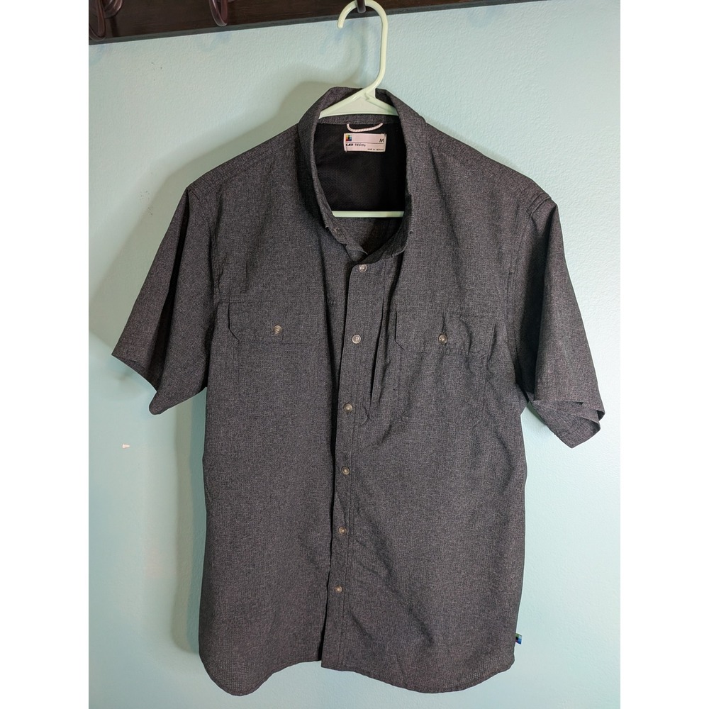 UB Tech Mens Short Sleeve Button Down Performance Shirt Charcoal Gray Medium‎